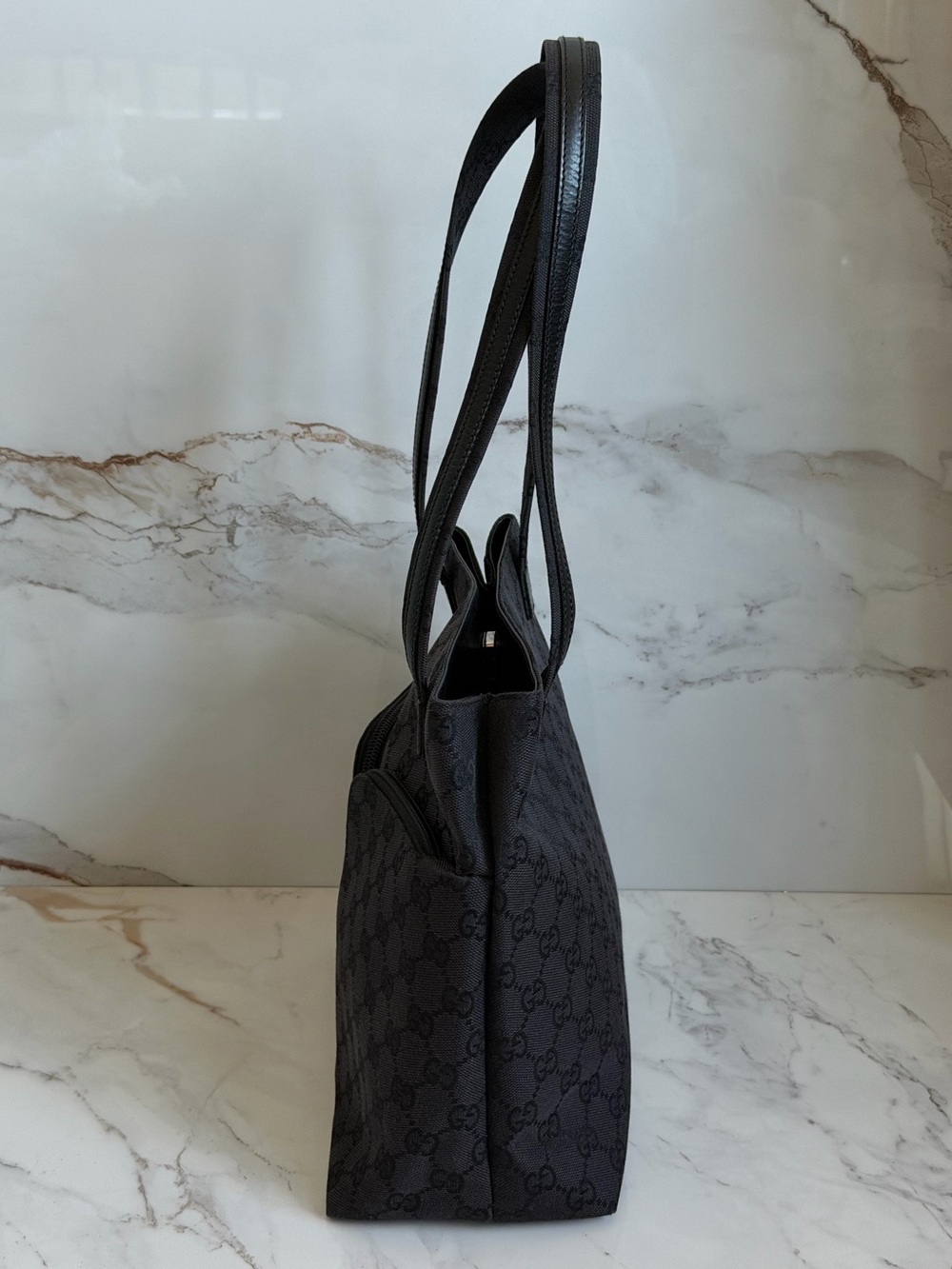 SOLD ❌ Authenticated LIKE NEW Vintage Gucci Tom Ford Black GG Monogram Bag - Picture 3 of 10